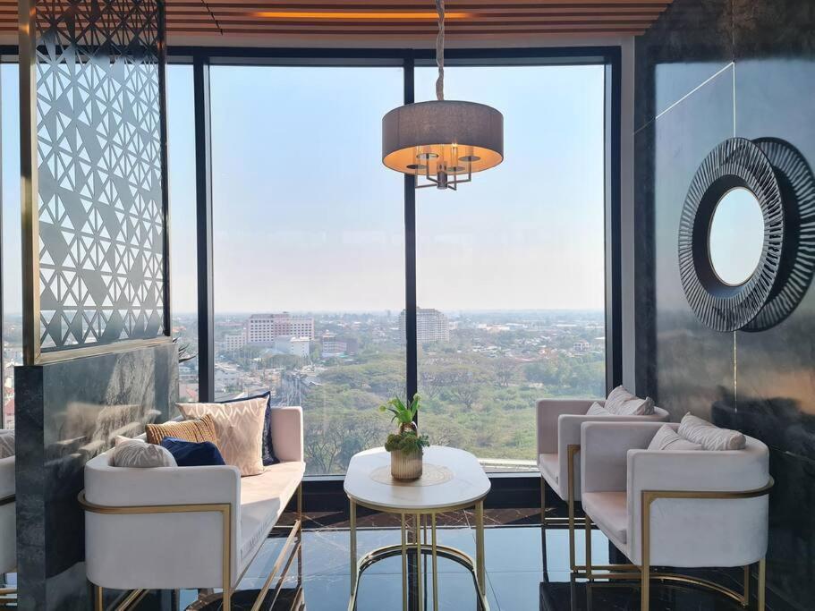צ'יאנג מאי Astra Sky River High Floor,3 Bedrooms 97㎡ 山景房带浴缸 מראה חיצוני תמונה