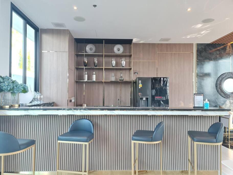 צ'יאנג מאי Astra Sky River High Floor,3 Bedrooms 97㎡ 山景房带浴缸 מראה חיצוני תמונה