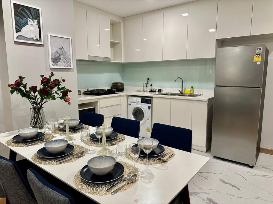 צ'יאנג מאי Astra Sky River High Floor,3 Bedrooms 97㎡ 山景房带浴缸 מראה חיצוני תמונה