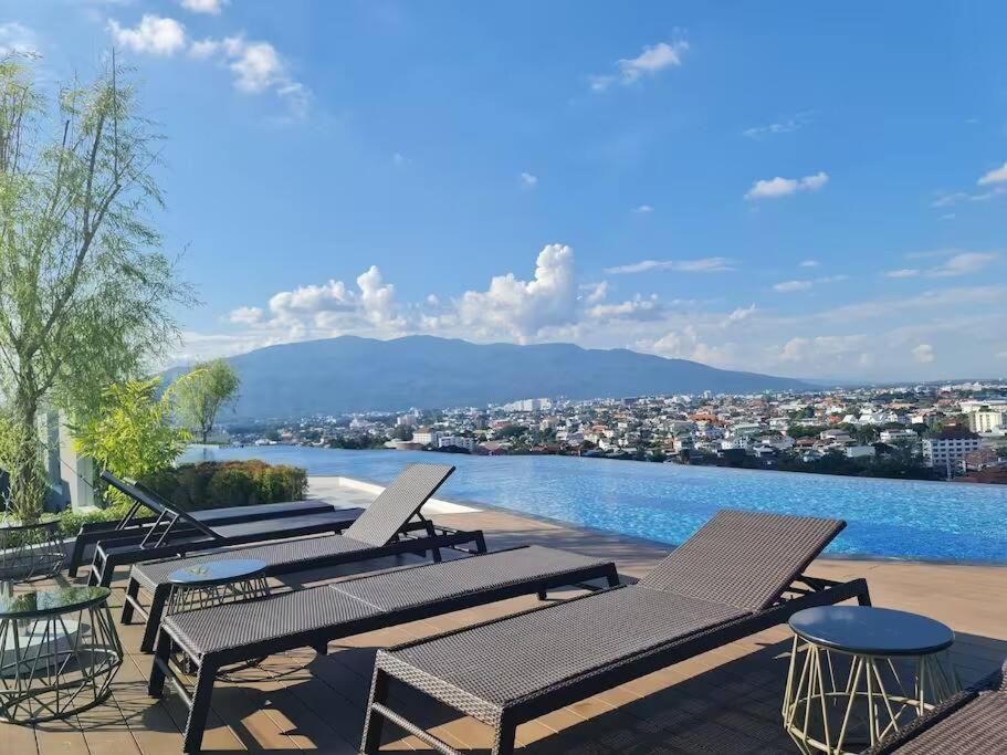 צ'יאנג מאי Astra Sky River High Floor,3 Bedrooms 97㎡ 山景房带浴缸 מראה חיצוני תמונה