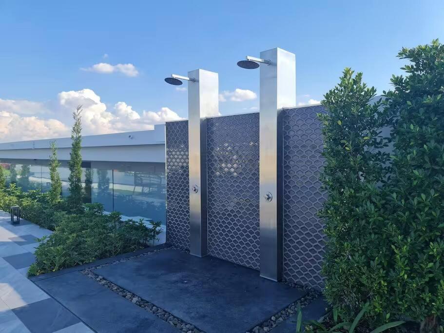 צ'יאנג מאי Astra Sky River High Floor,3 Bedrooms 97㎡ 山景房带浴缸 מראה חיצוני תמונה